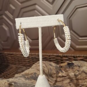 Pretty Ivory Beaded Pierced Earrings!!🍦🍦🍦